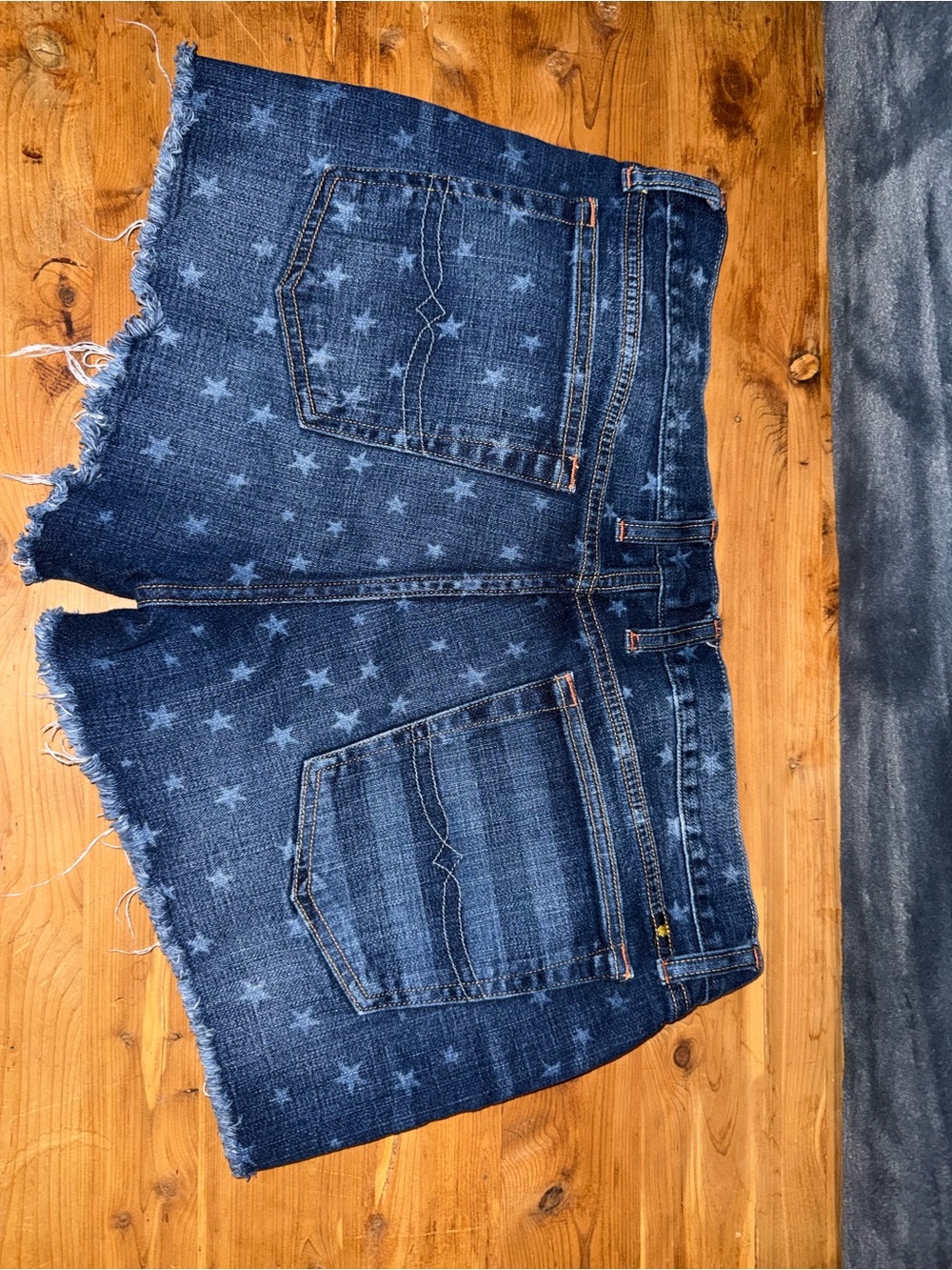 Lucky Brand Riley Short - Picture 4 of 6